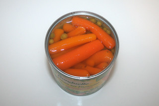 10 - Zutat Erbsen & Möhren / Ingredient peas & carrots