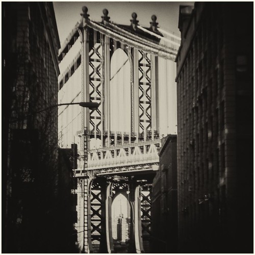 down under blur by ifotog, Queen of Manhattan Street Photography