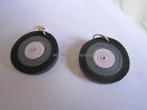 Handmade Jewelry - Paper Disk Earrings (WGB) (1) by fah2305
