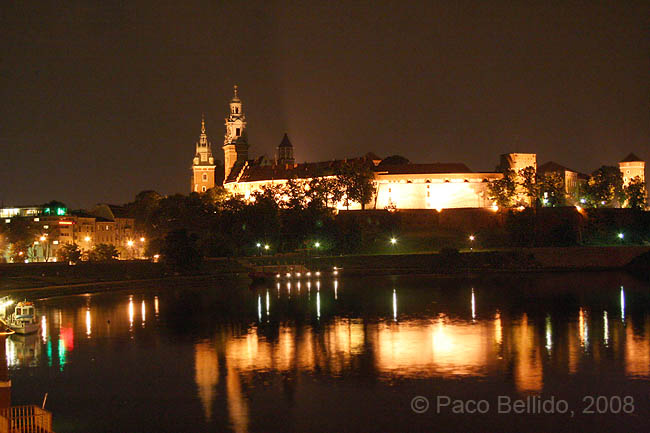 Una vista nocturna de Wawel. © Paco Bellido, 2008