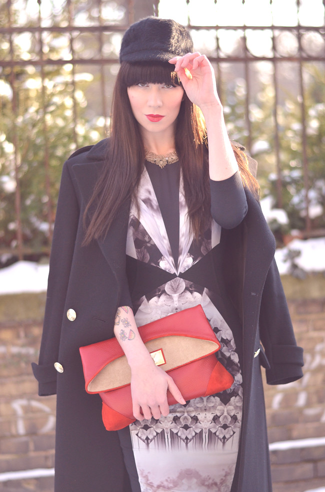 Warehouse dress Zara coat red clutch outfit blogger CATS & DOGS 2