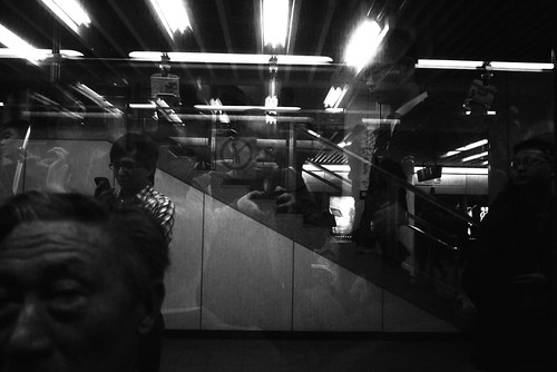 Shanghai metro selfie