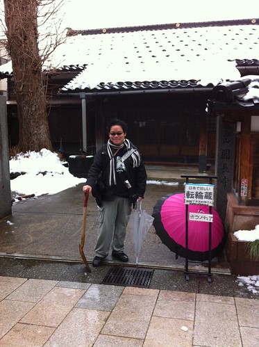 Shoveling the snow at Enchoji temple