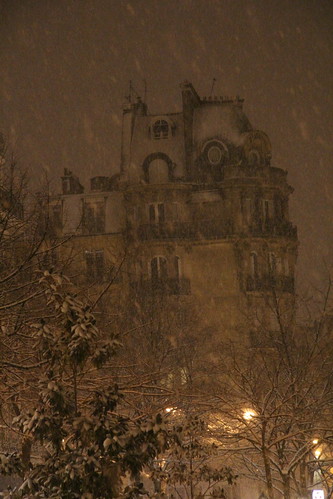 Snow Night In Paris by iansand