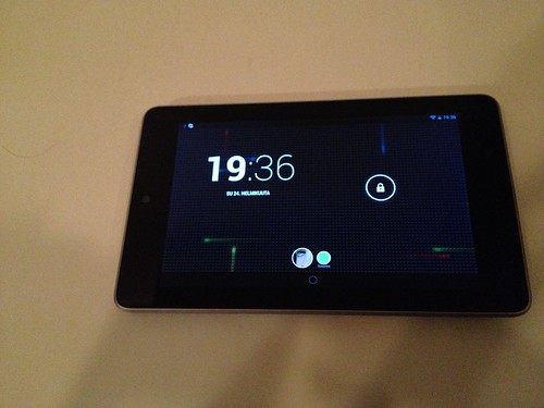 Lukitusnäyttö Nexus 7:ssa