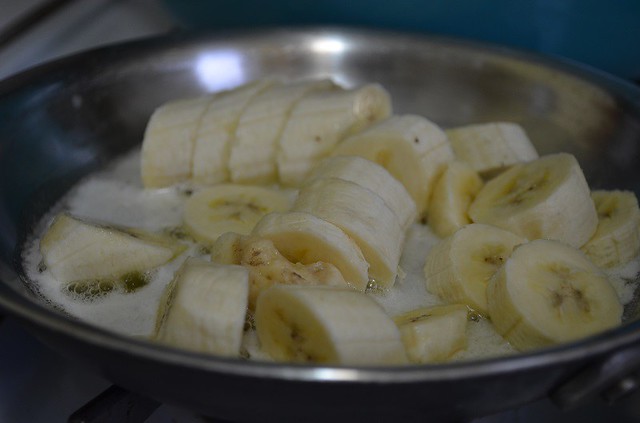 sauteeing bananas in butter | My Halal Kitchen