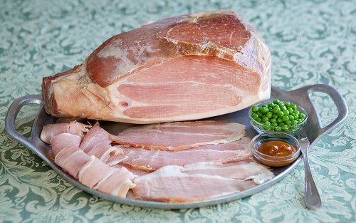 Whole Bone-In Ham, Sliced