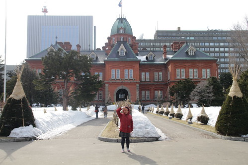 Sister in front of the Former Hokkaido Government Building