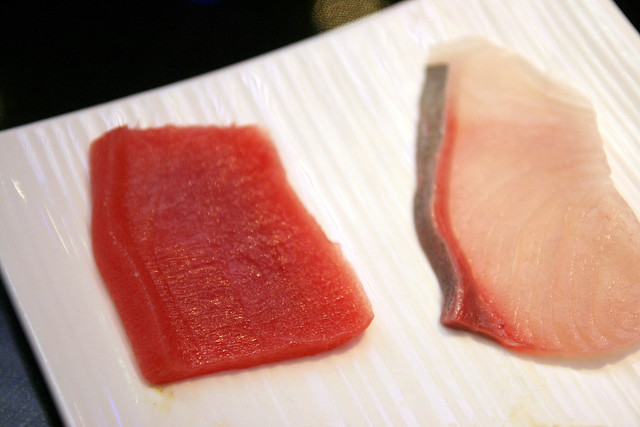 Ways of cutting the fish for sushi - a beveled protruding edge lends extra texture