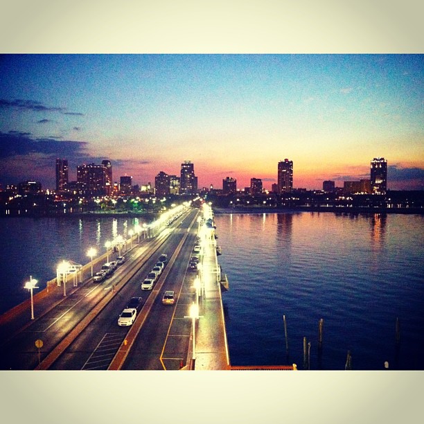 Вид на вечерний Санкт-Петербург (Флорида) #florida #usa #stpete