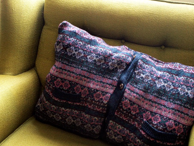 DIY recycled sweater pillow