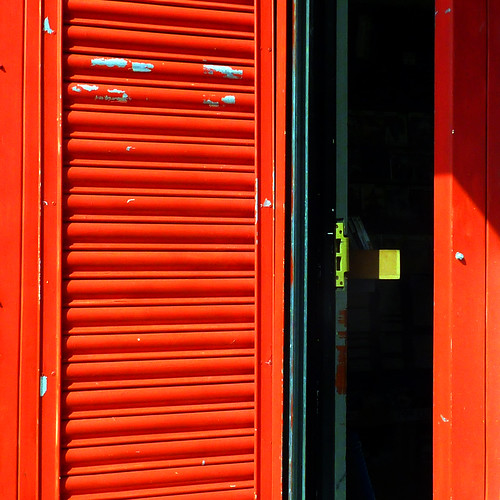 red door by pho-Tony