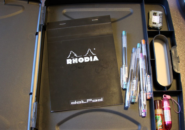 Officemate Portable Dry Erase Clipboard Insides