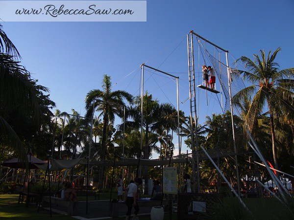 flying trapeze -Club Med Bali - rebecca saw