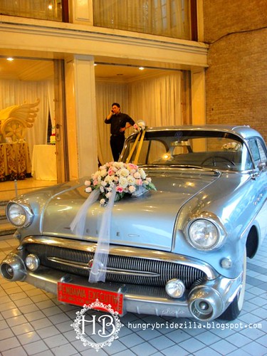 antique wedding car 1