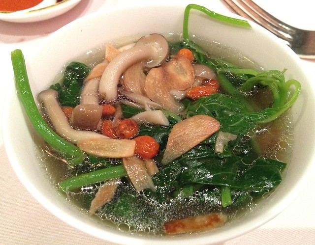 Spinach in Superior Broth