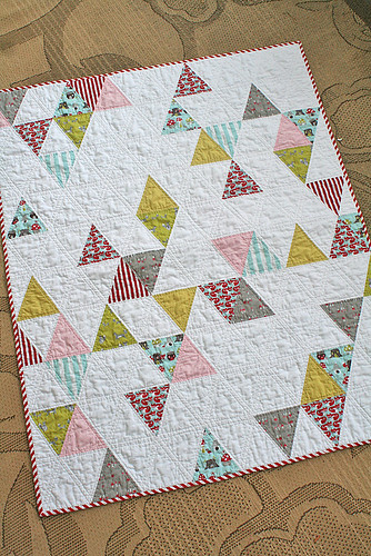 Triangle baby quilt