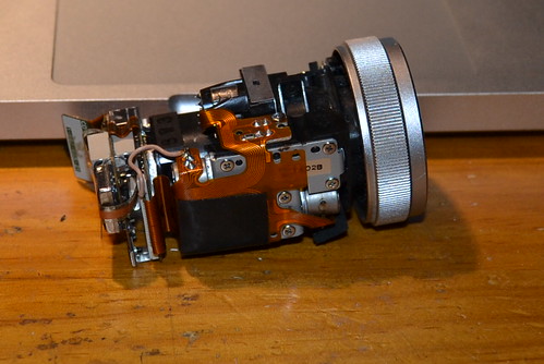 Sony DSR-PD1P Lens