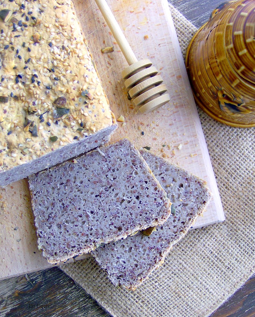 Pan de quinoa y sarraceno