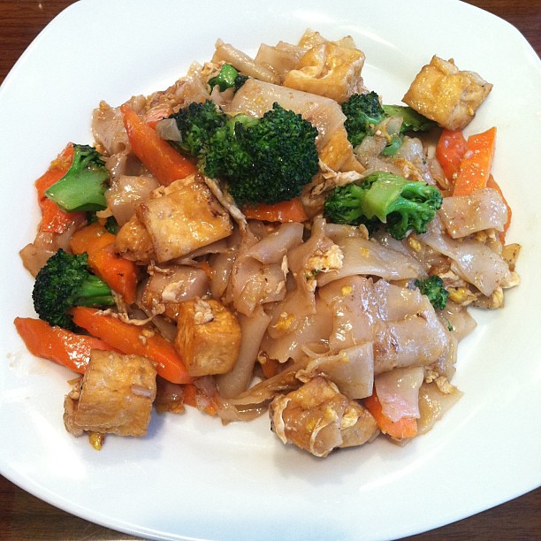 Today's lunch: #tofu #padseeew