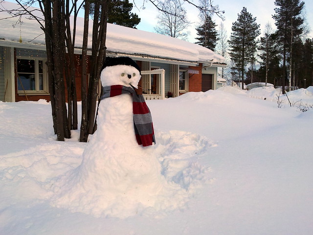 We're building a snowman - 3