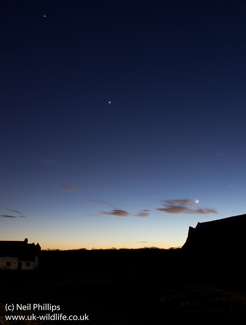 Jupiter Venus and moon aligned with cottage and barn