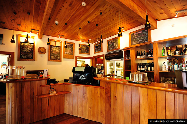 Lochmara Lodge bar and cafe