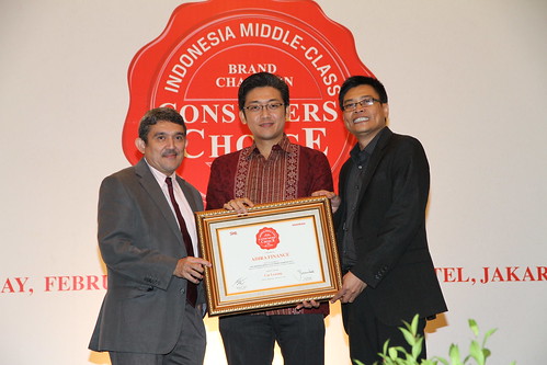 Indonesia Middle-Class Brand Forum 2013-Adira Finance