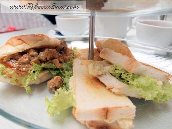 swich cafe publika - high tea for 2 RM55-007