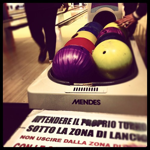 Bowling by Davide Restivo