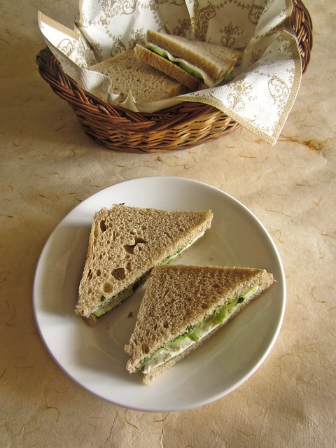 Mint Chutney Sandwich with Cucumber & Cheese