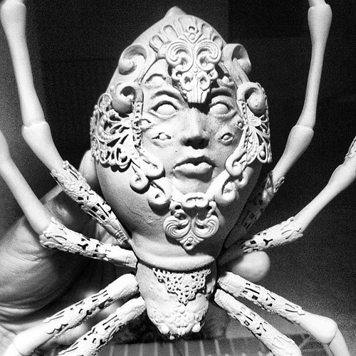 "spider" sneak for "Strange Symbiosis" show @giantrobot with @leecifer1 @mrscotttolleson @aarnbrn 5.4.13 in LA.  #art #artshow #losangeles #giantrobot #jryu #aos #spider