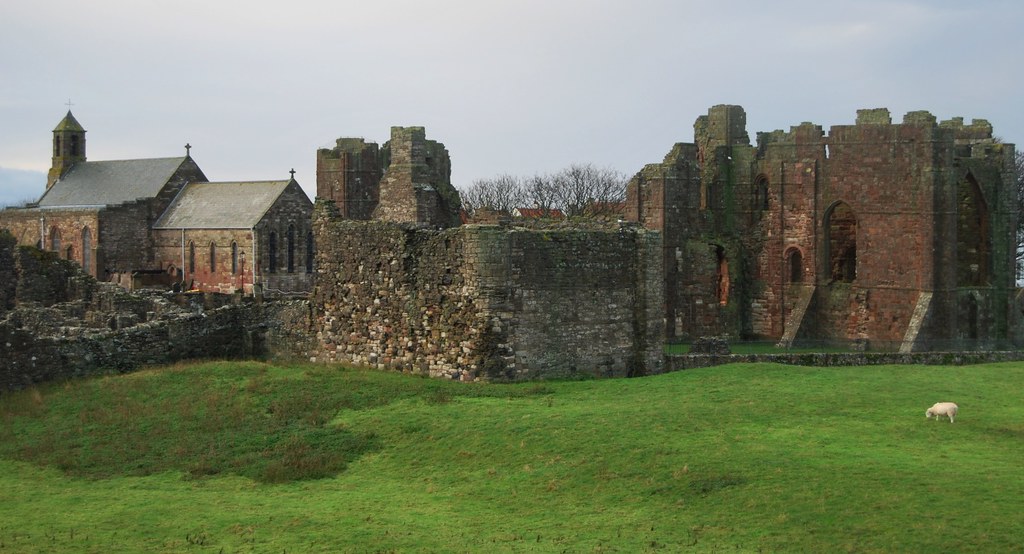 Las ruinas de la abadía de Lindisfarne. Reino Unido. Autor, Russ Hamer
