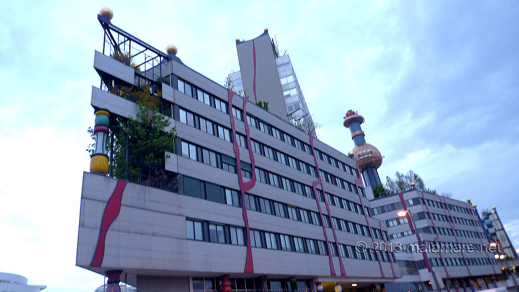 Vienna Spittelau Hundertwasser