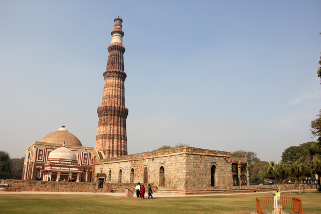 Overview of Qutub Minar in Delhi, India