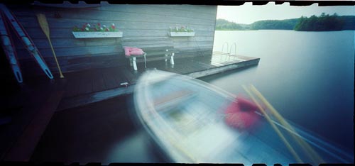 http://www.flickr.com/photos/94608838@N00/85824475/in/pool-pinholephotography/