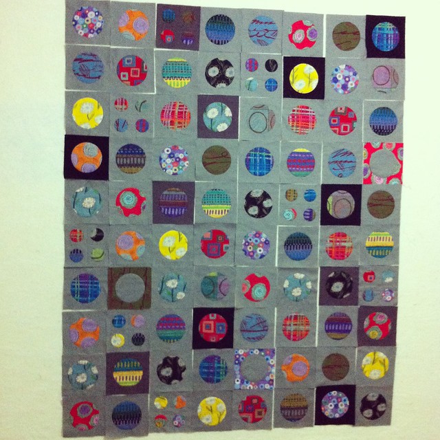 Perfect circles quilt  - sewing together