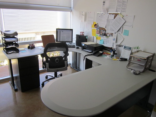 My office desk (clean and spotless after clearing up my to-do list)