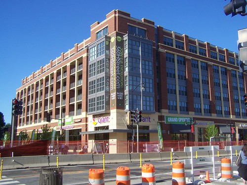 360 Apartment building + Giant Supermarket, 3rd and H Streets NE