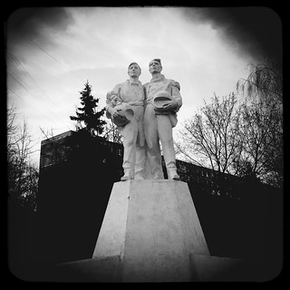 monument to cosmonauts