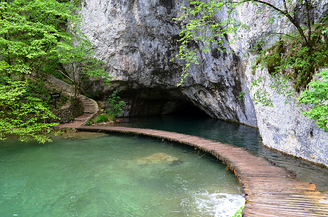 Path leading to Suplajara Cave, Plitvice Lakes National Park, Croatia