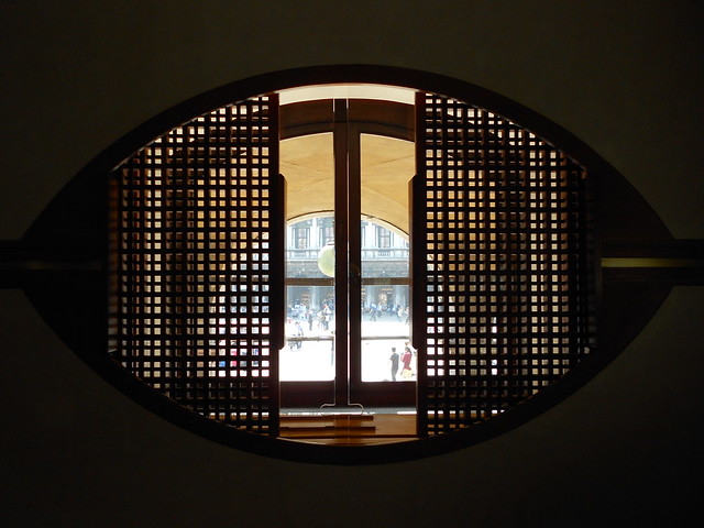 finestra ad occhio - negozio Olivetti - Carlo Scarpa - Venezia