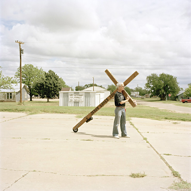 man_with_a_cross_signs_2007