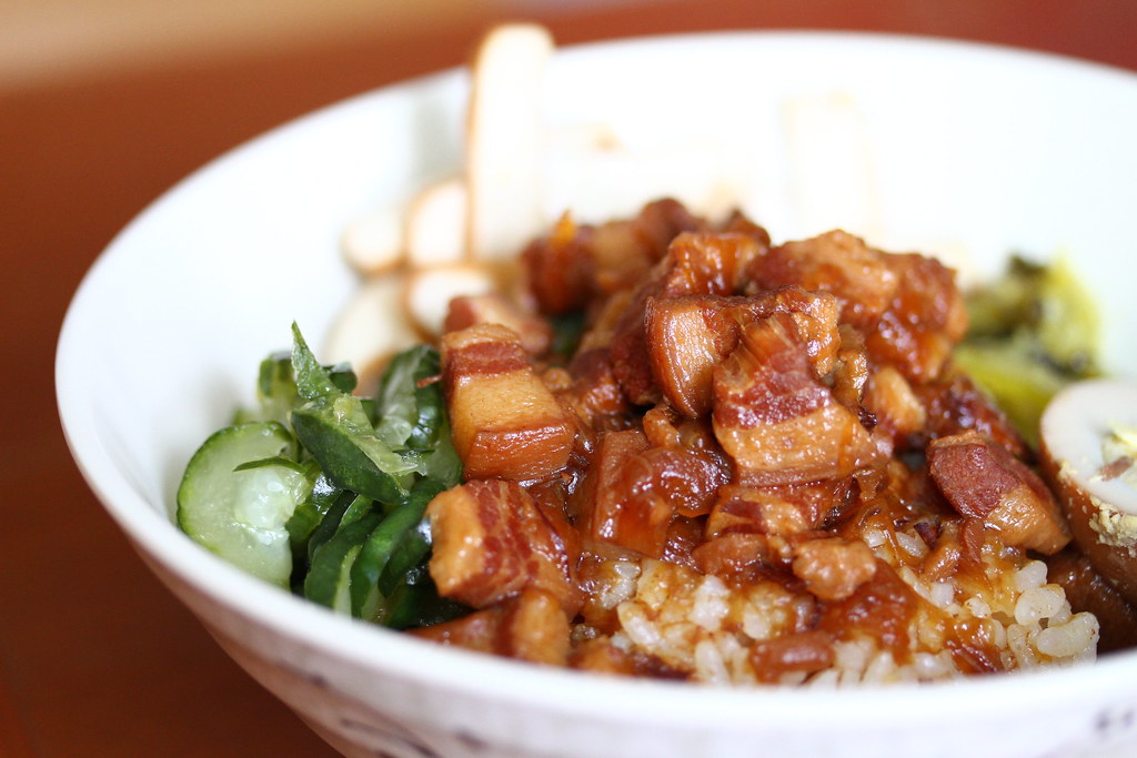 Lee's Taiwanese: Braised Pork Rice