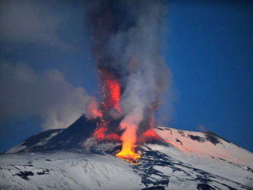 Etna, nuova fase eruttiva la 13esima dell'anno$