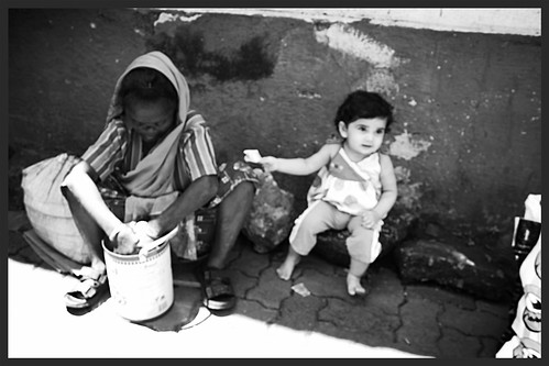 Nerjis Asif Shakir Unlearns Charity ... by firoze shakir photographerno1