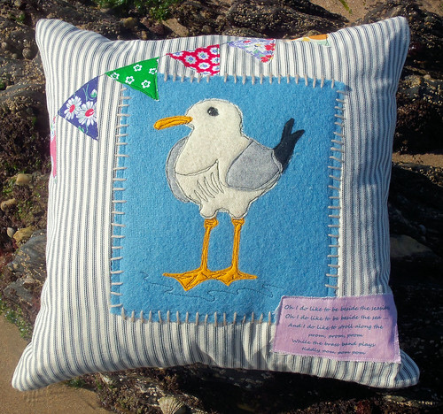 Seagull Cushion