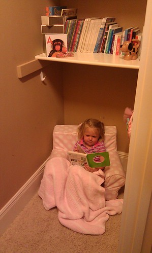 Anna's reading nook by sweet mondays