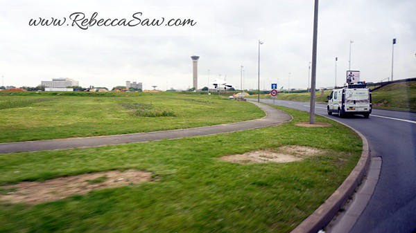 Paris Charles de Gaulle Airport - rebeccasaw (4)
