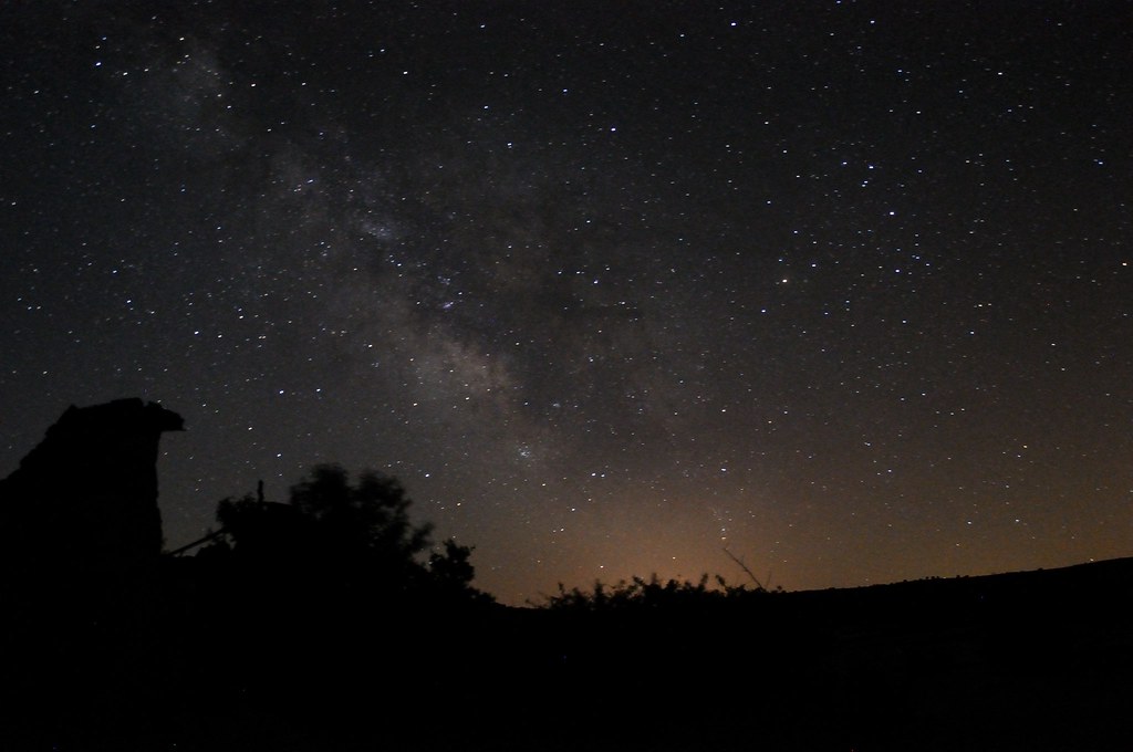 Vía Láctea tomada desde Tobes, el pueblo abandonado